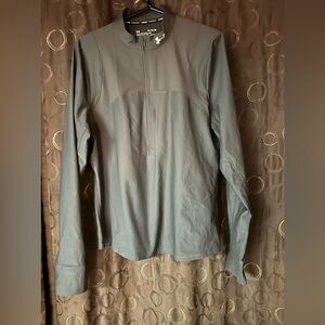 Under Armour, woman’s Half Zipped Pullover